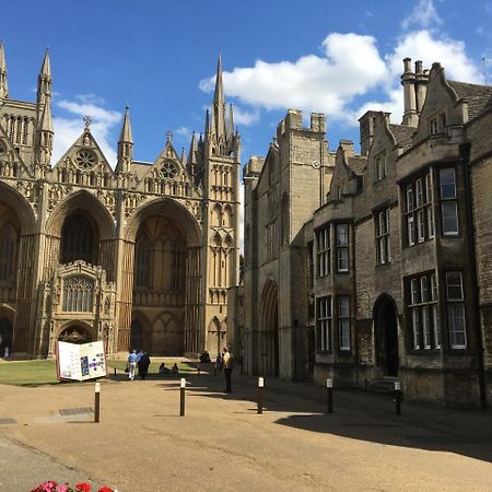 Fantastic Hampton Centre Stay Peterborough Zewnętrze zdjęcie